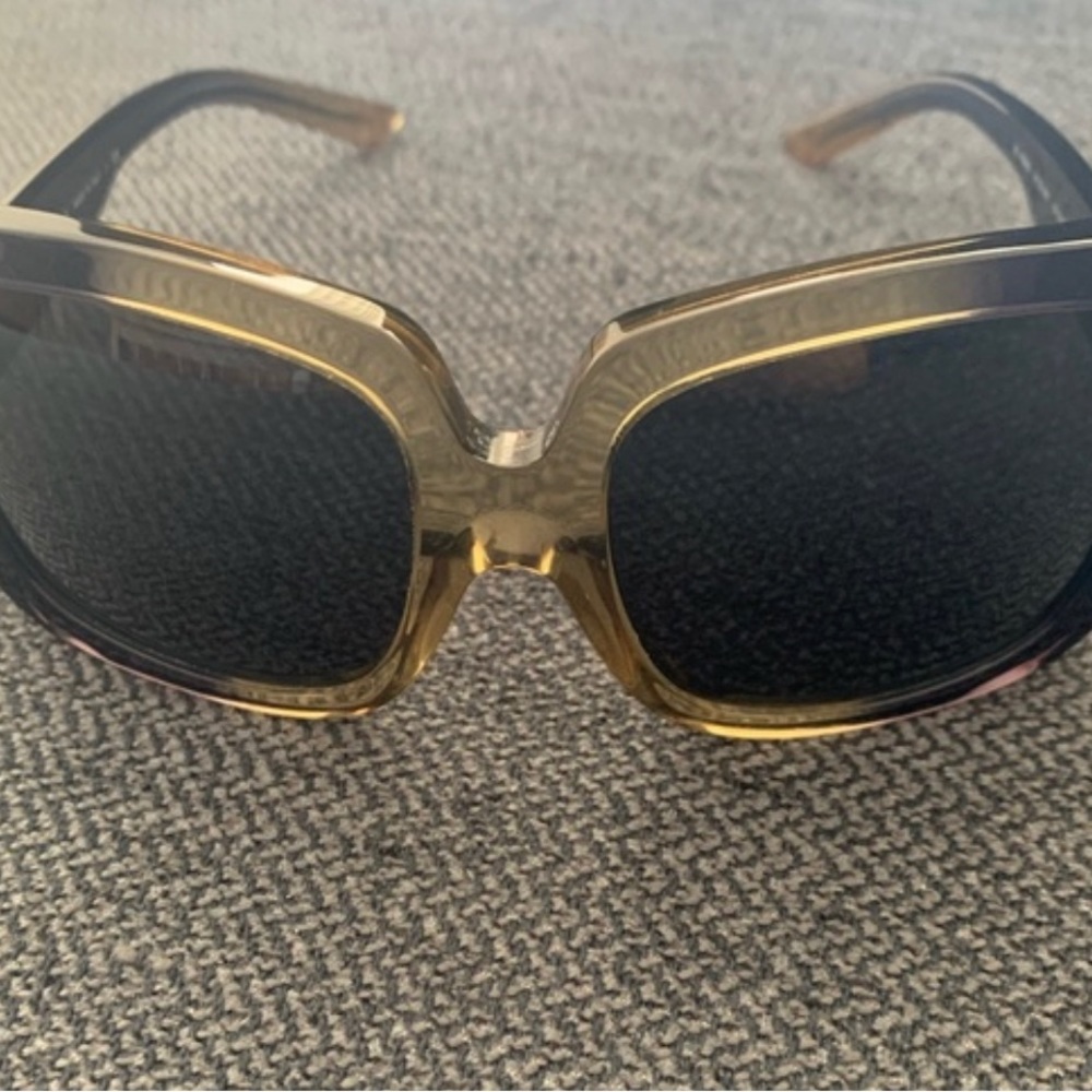 BURBERRY SUNGLASSES - Picture 3 of 5